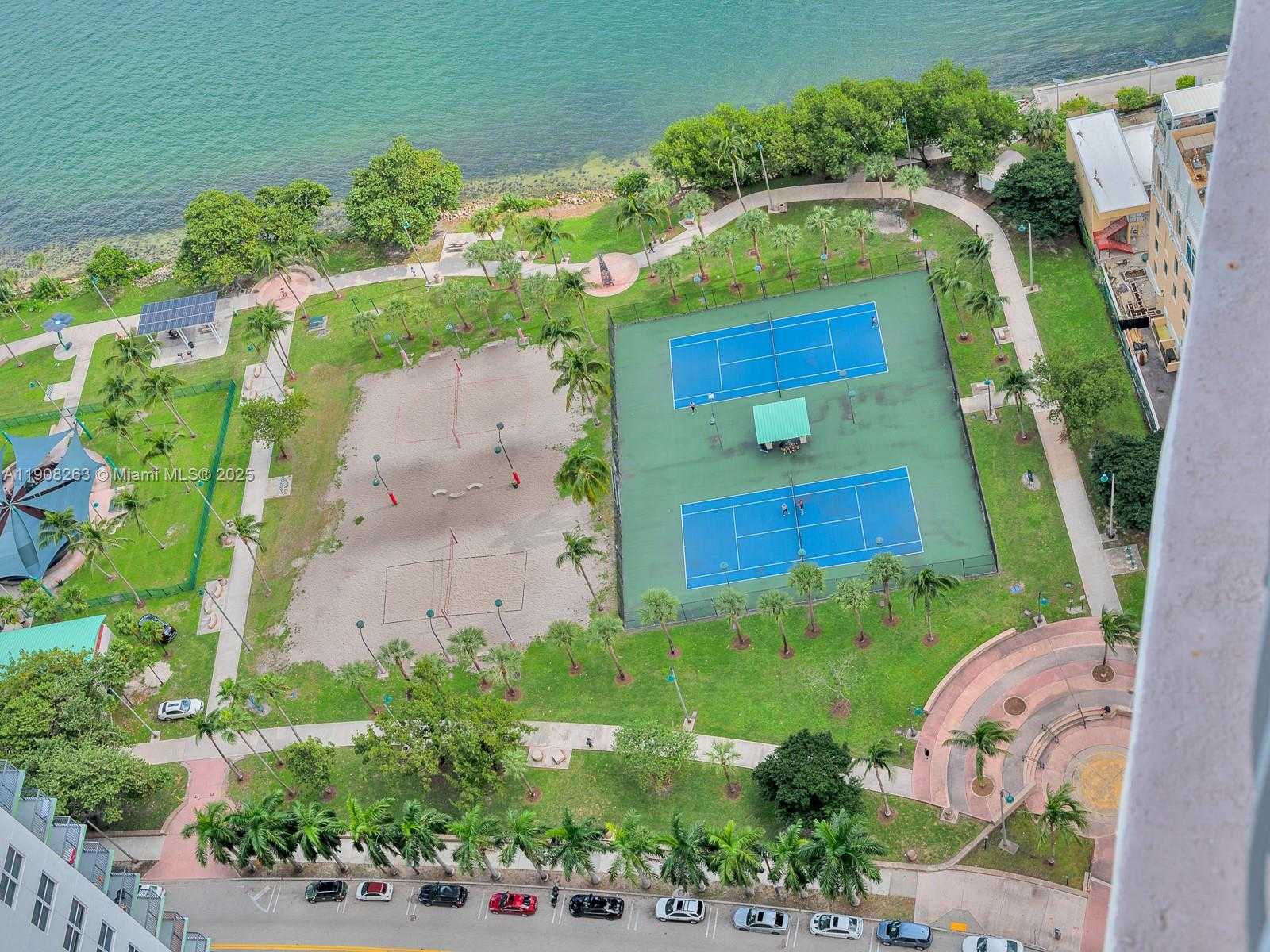 Small Image of 1750 NORTH BAYSHORE DR #4503, Miami Number 4