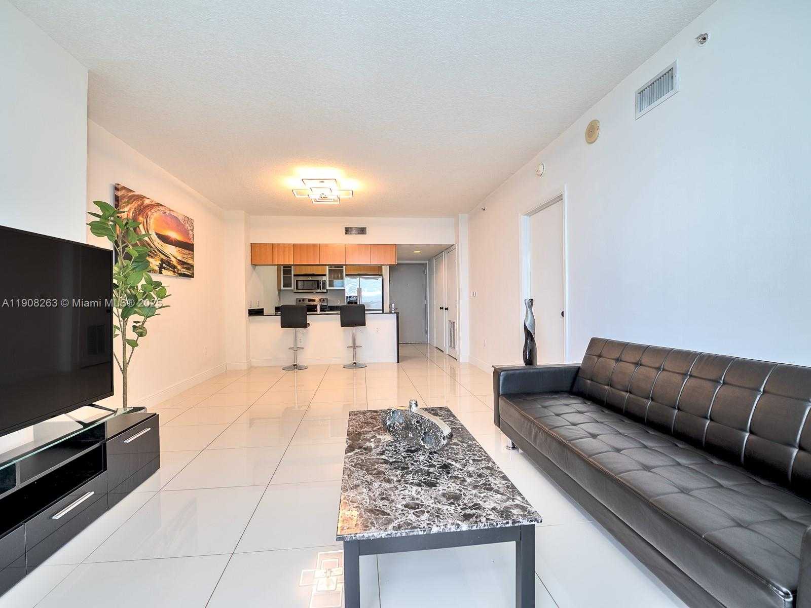 Small Image of 1750 NORTH BAYSHORE DR #4503, Miami Number 8