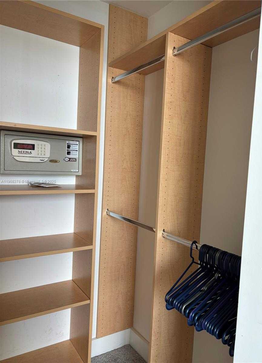 Small Image of 79 SOUTH WEST 12TH ST #4012-S, Miami Number 11