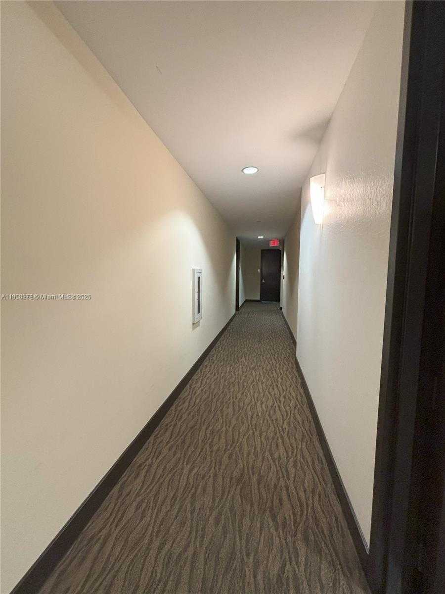 Small Image of 79 SOUTH WEST 12TH ST #4012-S, Miami Number 22