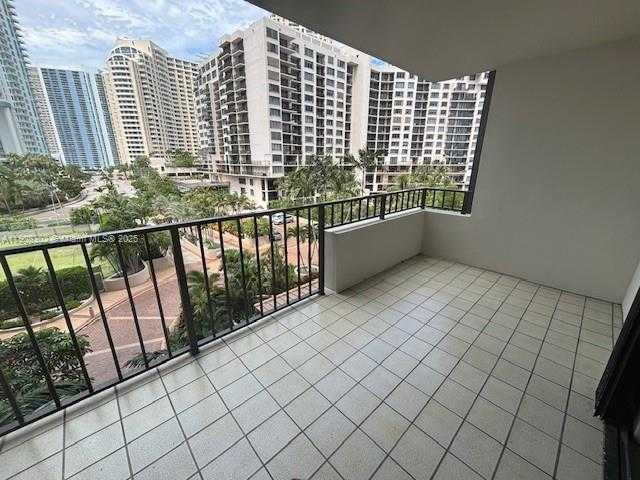 Small Image of 520 BRICKELL KEY DR #A712, Miami Number 9
