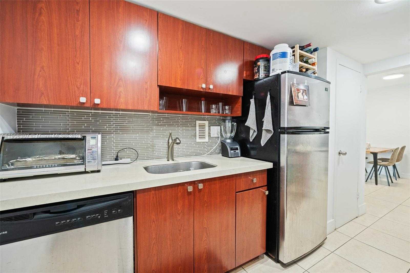 Small Image of 1865 79TH ST CSWY #2J, North Bay Village Number 14