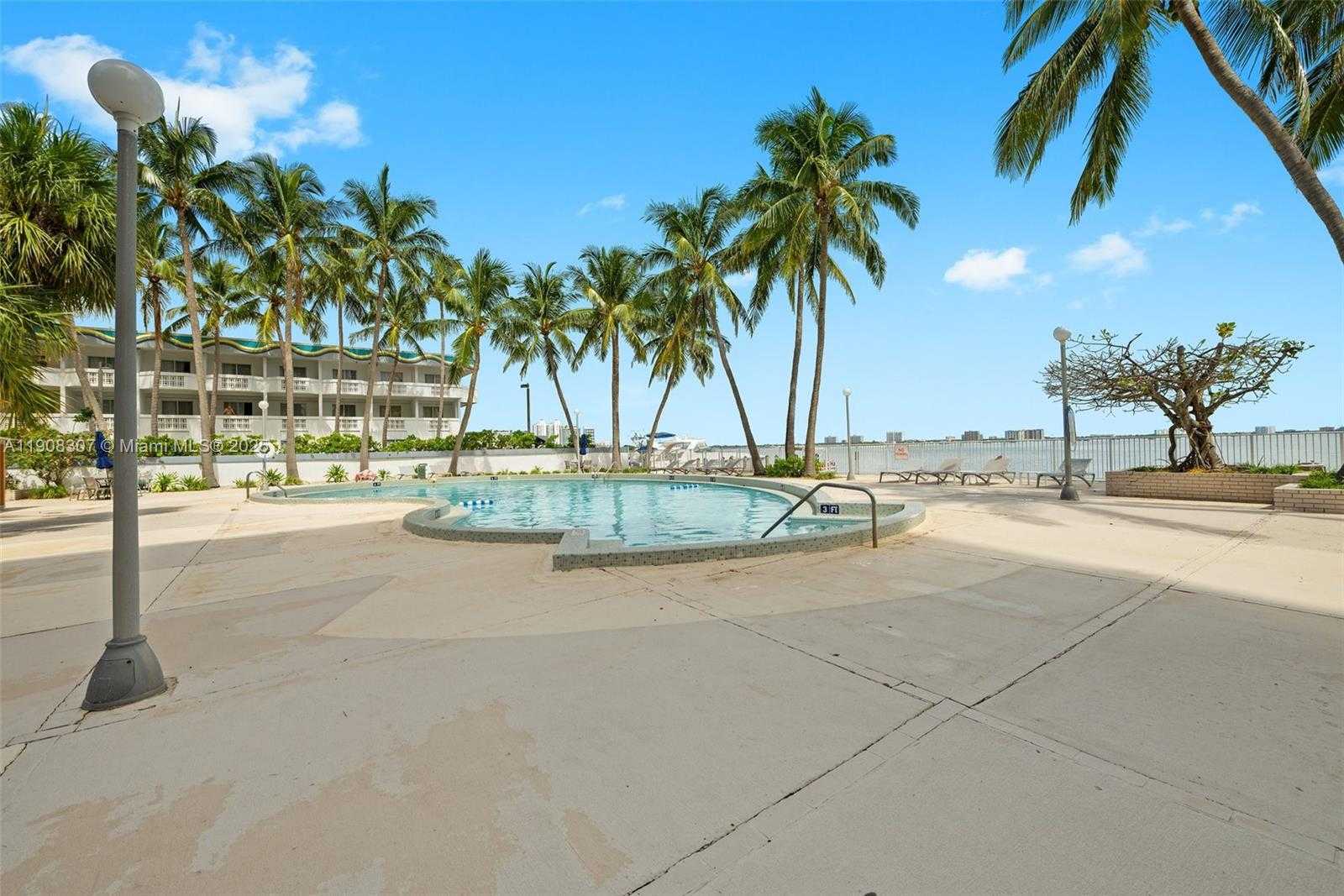 Small Image of 1865 79TH ST CSWY #2J, North Bay Village Number 25