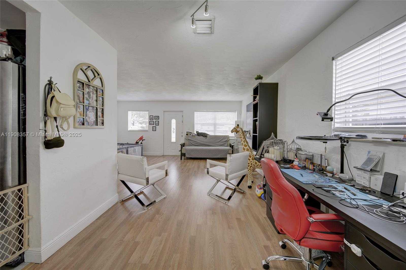 Small Image of 6433 SOUTH WEST 25TH ST #6433, Miramar Number 19