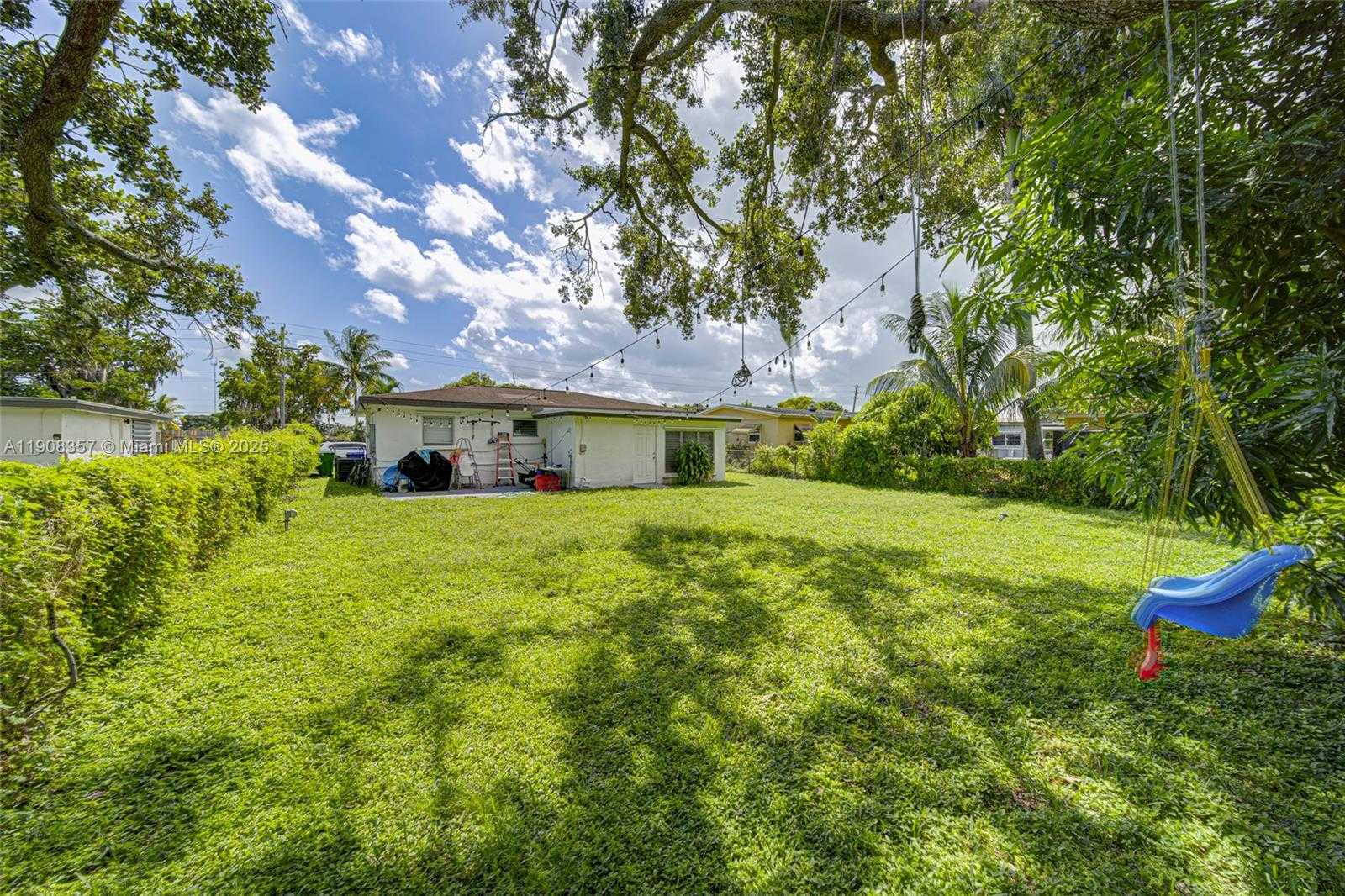 Small Image of 6433 SOUTH WEST 25TH ST #6433, Miramar Number 7