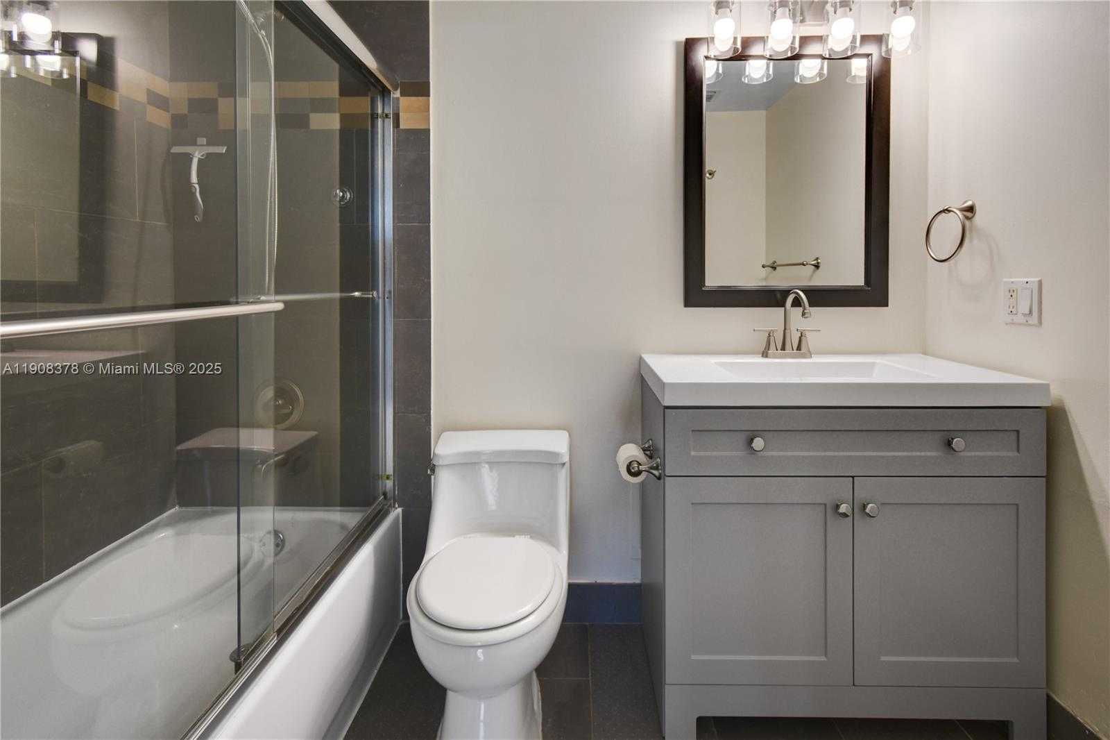 Small Image of 7601 EAST TREASURE DR #421, North Bay Village Number 12