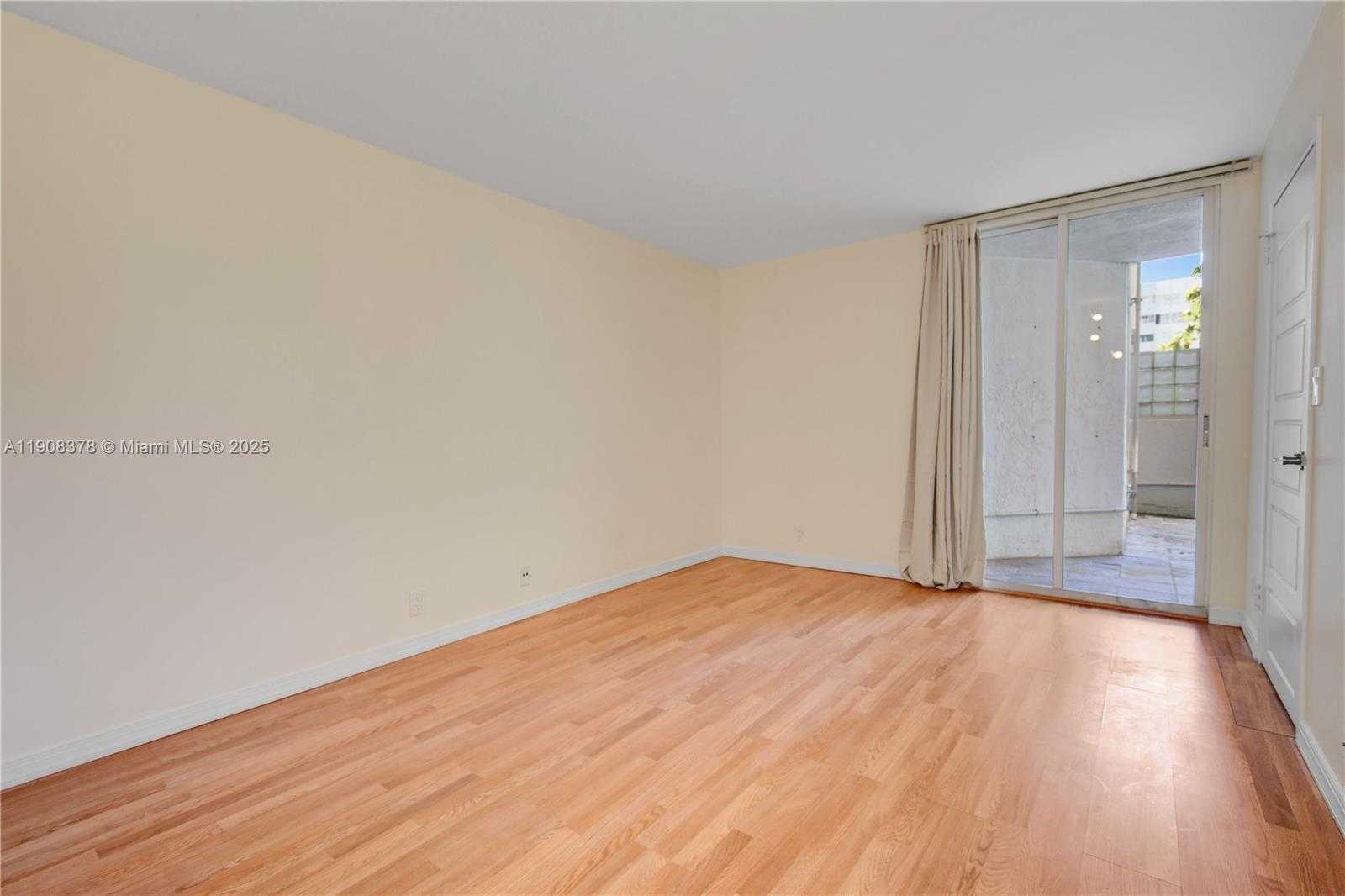 Small Image of 7601 EAST TREASURE DR #421, North Bay Village Number 14