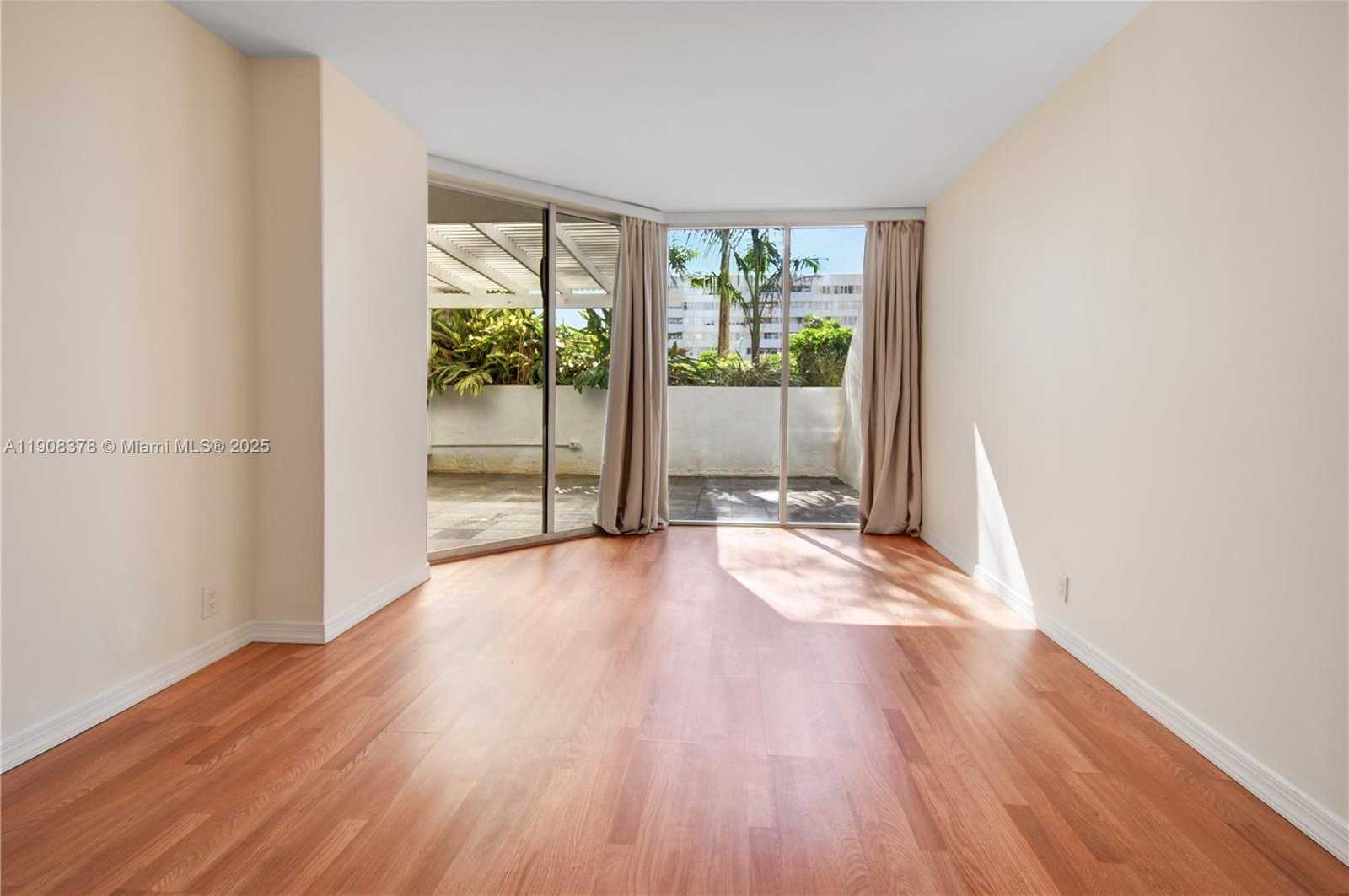 Small Image of 7601 EAST TREASURE DR #421, North Bay Village Number 8