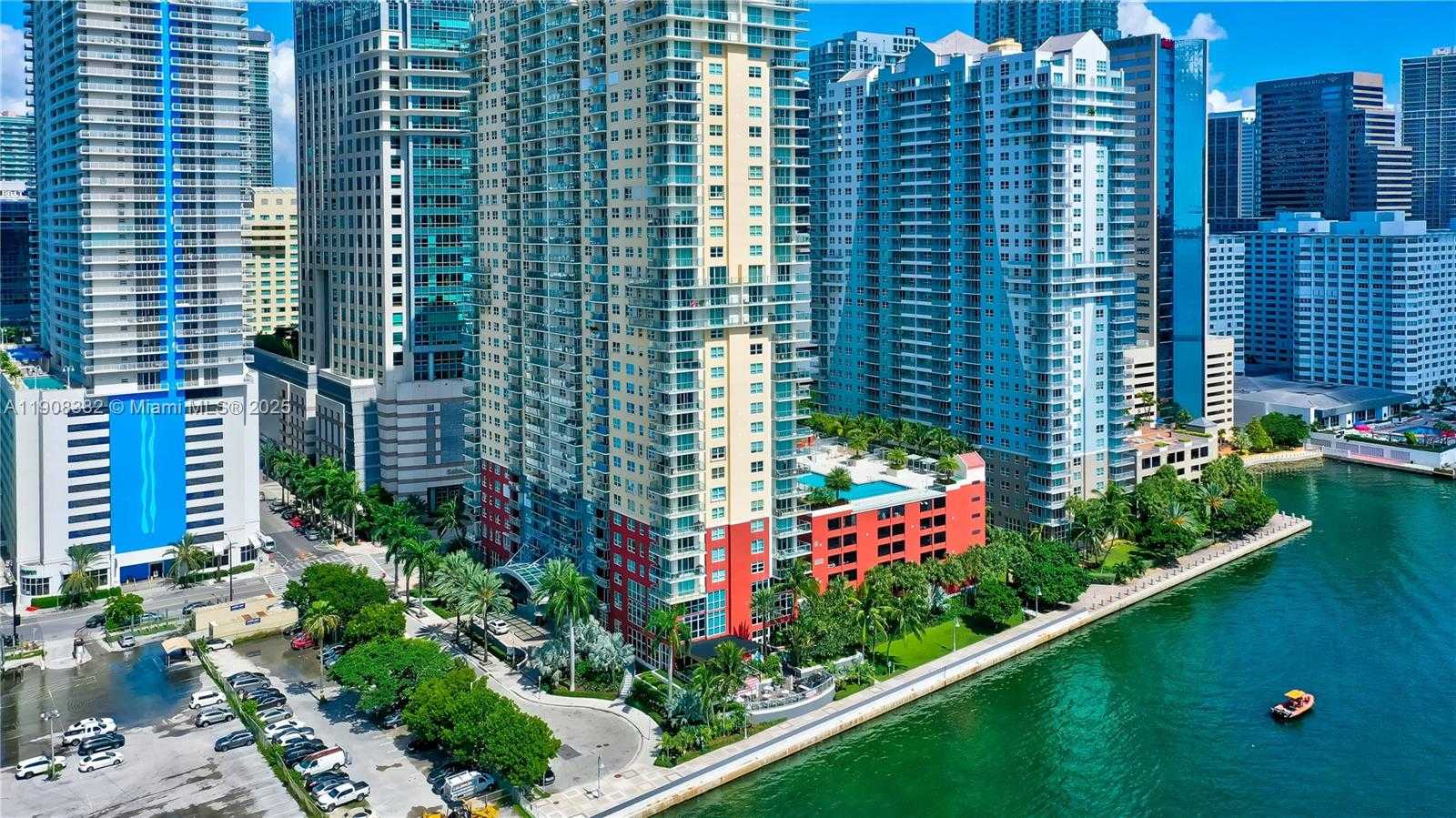 Small Image of 1155 BRICKELL BAY DR #PH210, Miami Number 38