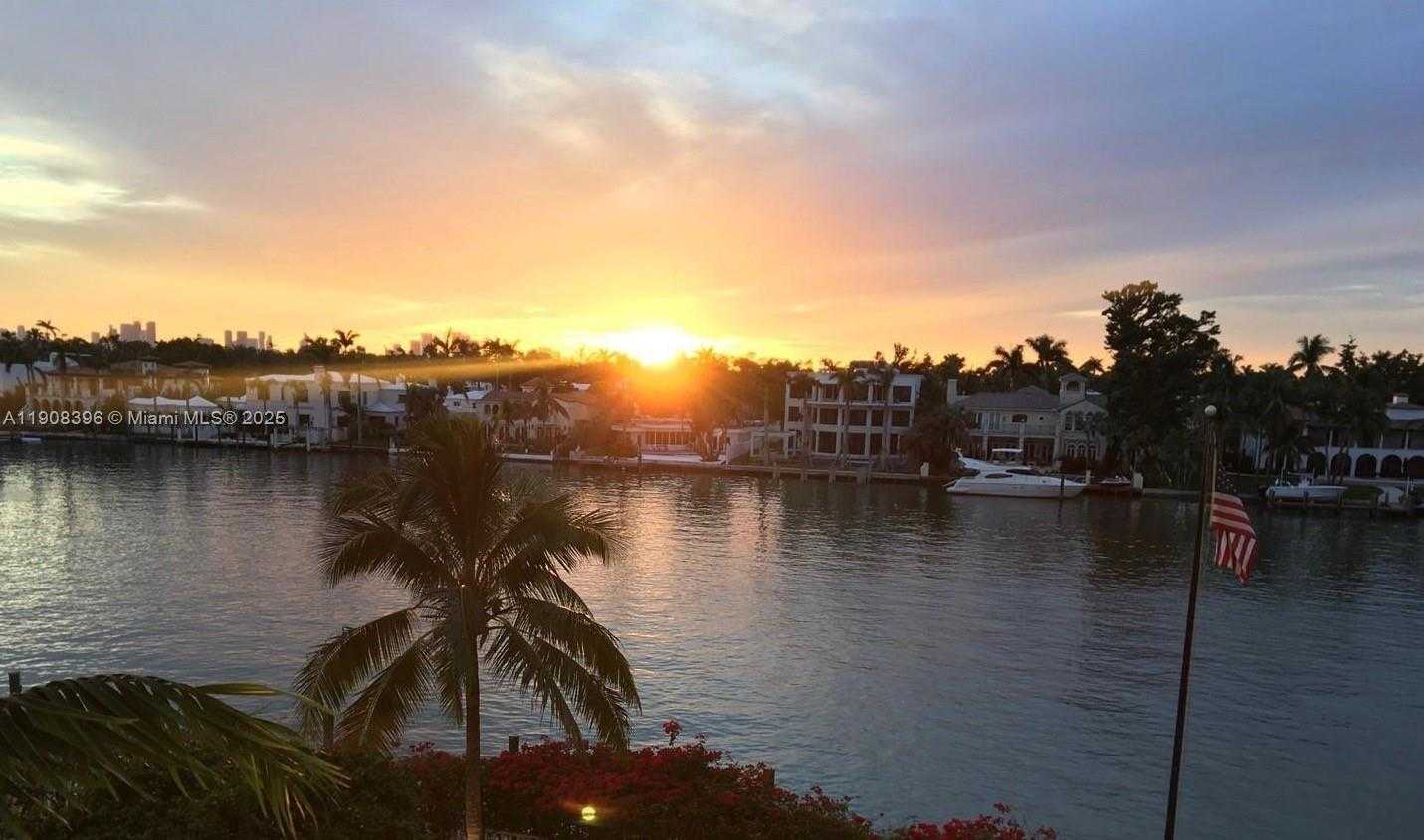 Small Image of 5700 COLLINS AVE #6J, Miami Beach Number 2