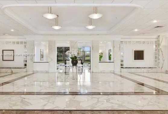 Small Image of 5700 COLLINS AVE #6J, Miami Beach Number 27