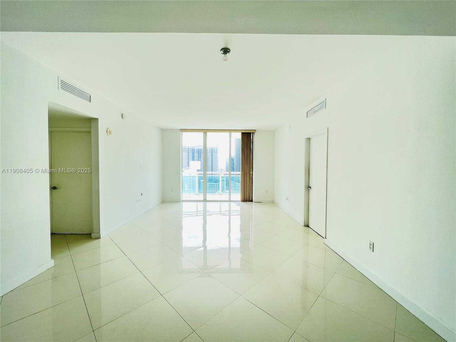 Small Image of 951 BRICKELL AVE #2407, Miami Number 3