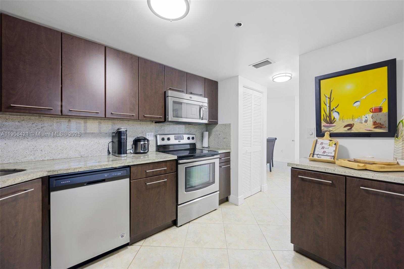 Small Image of 8888 COLLINS AVE #105, Surfside Number 10