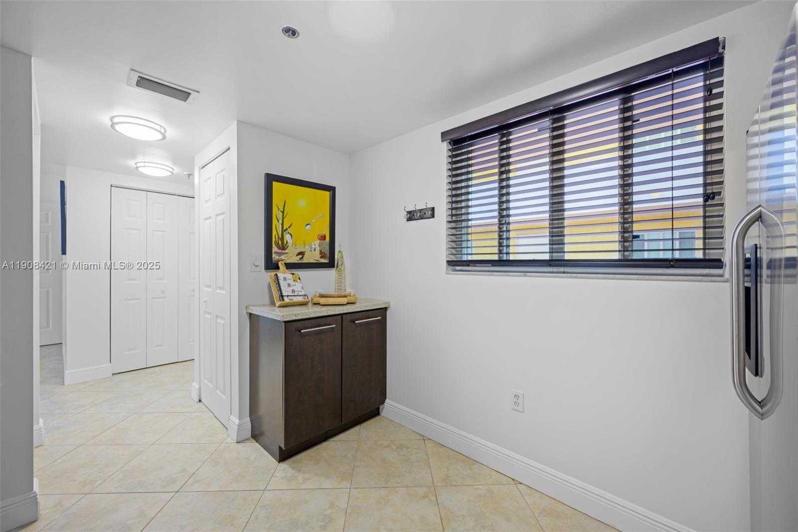Small Image of 8888 COLLINS AVE #105, Surfside Number 11
