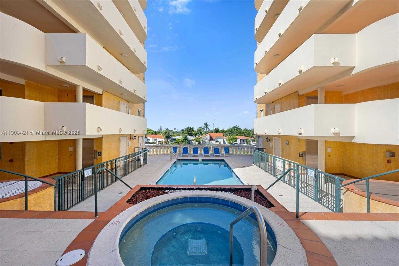 Small Image of 8888 COLLINS AVE #105, Surfside Number 21