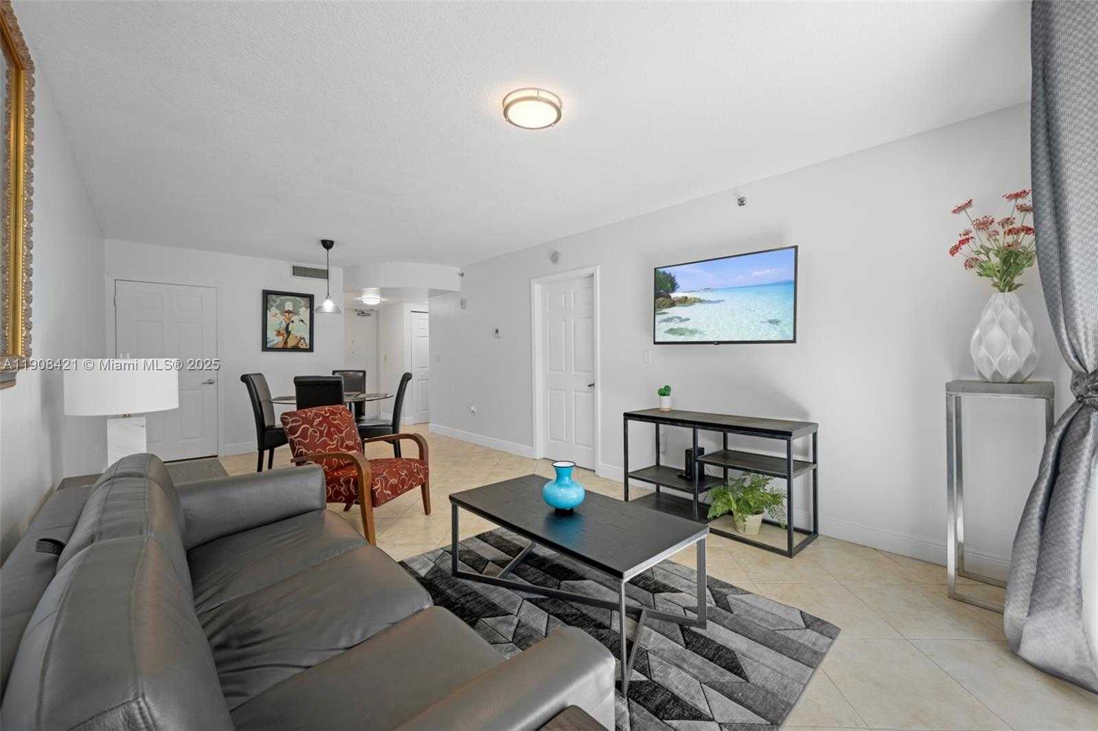 Small Image of 8888 COLLINS AVE #105, Surfside Number 5