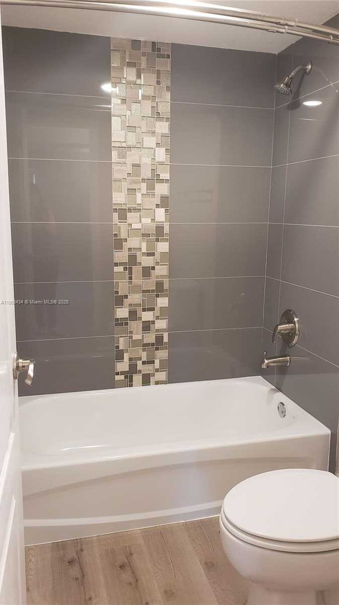 Small Image of 4810 NORTH WEST 79TH AVE #206, Doral Number 13