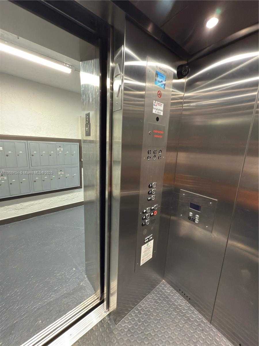 Small Image of 4810 NORTH WEST 79TH AVE #206, Doral Number 18