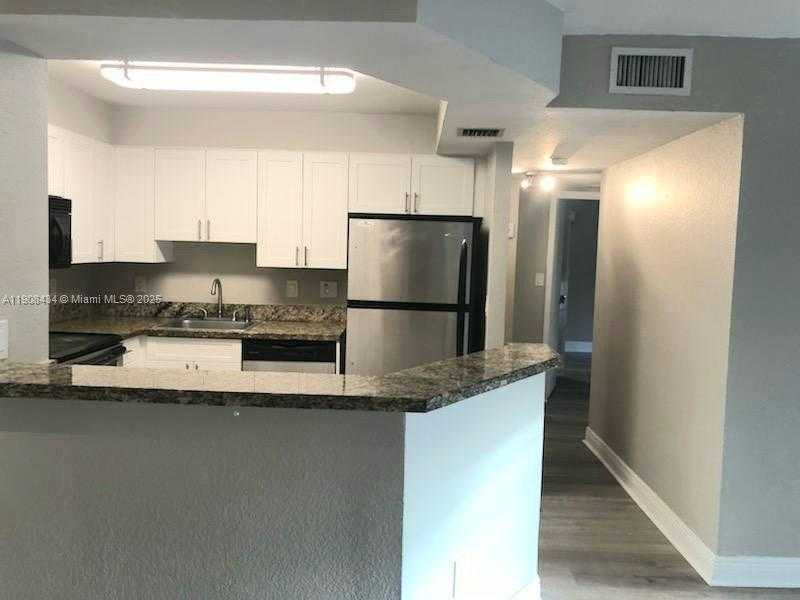 Small Image of 4810 NORTH WEST 79TH AVE #206, Doral Number 2