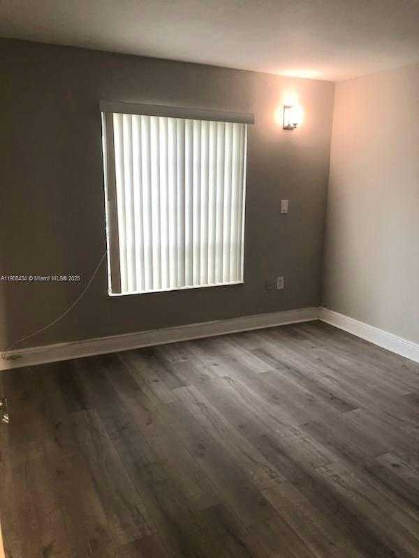 Small Image of 4810 NORTH WEST 79TH AVE #206, Doral Number 8