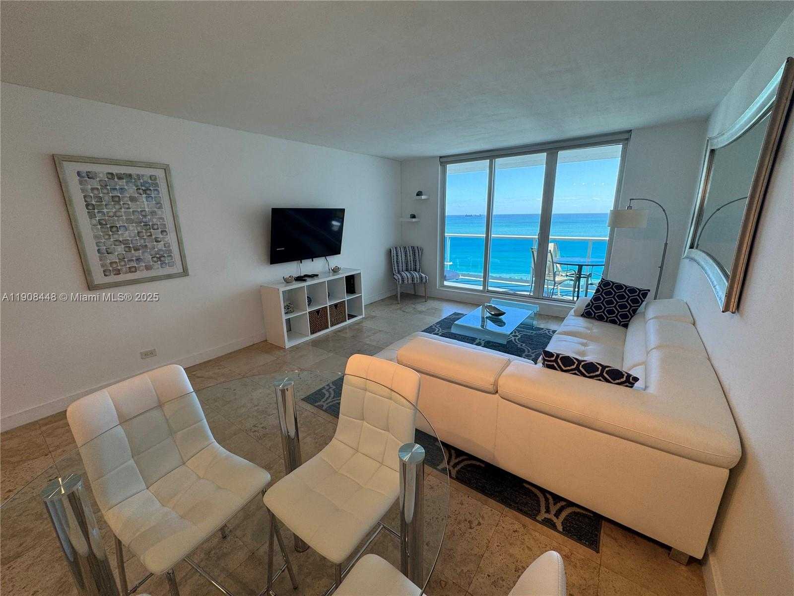 Small Image of 2301 COLLINS AVE #1525, Miami Beach Number 36