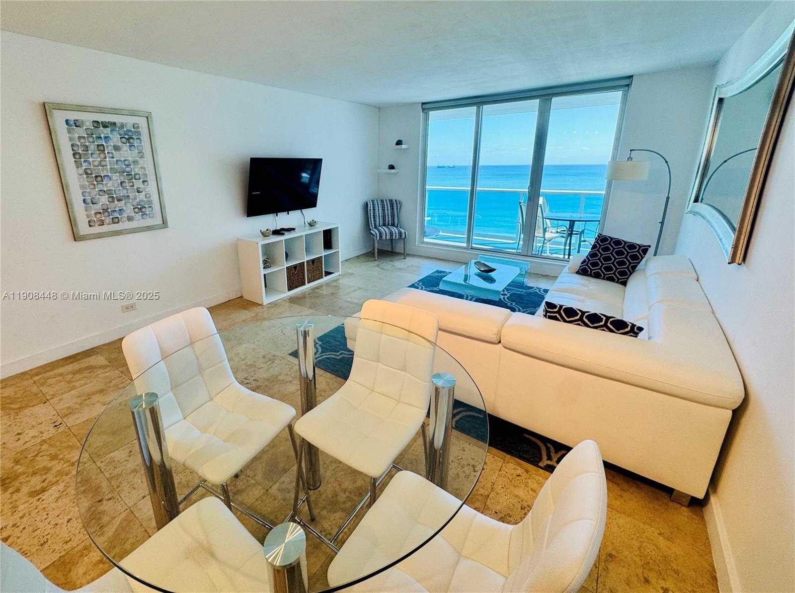 Small Image of 2301 COLLINS AVE #1525, Miami Beach Number 5