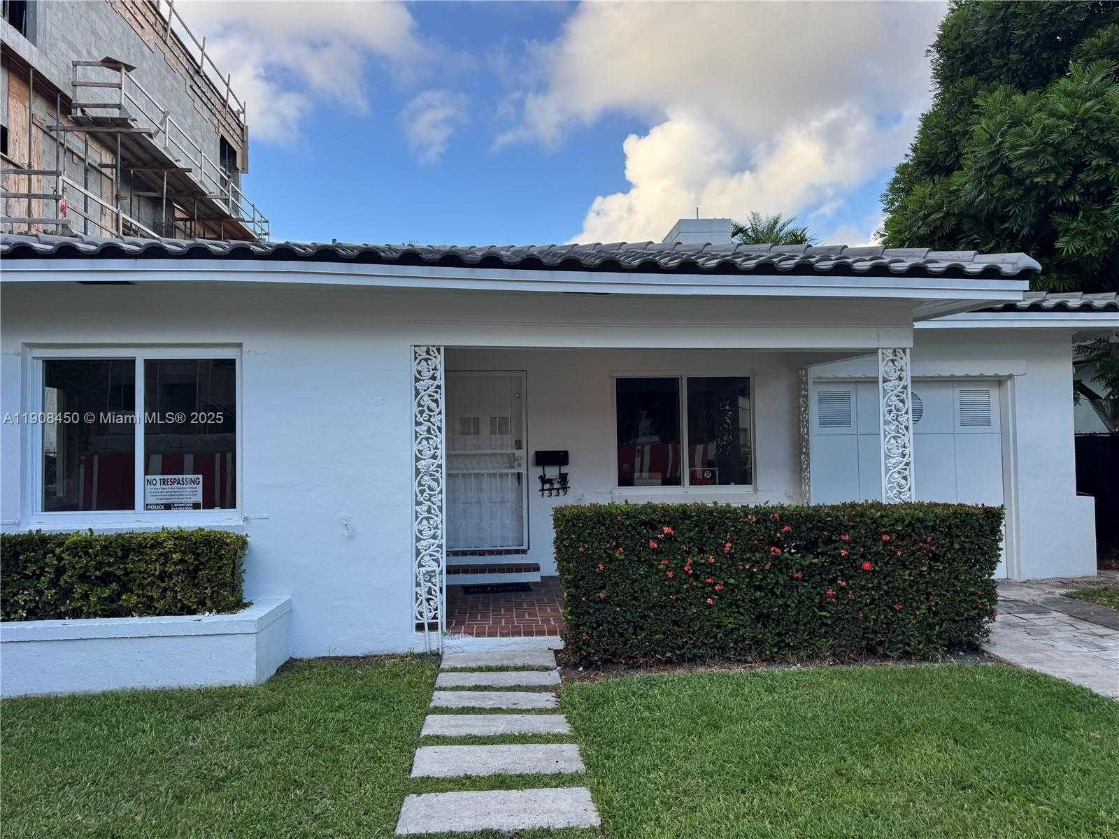 Small Image of 1339 FLAMINGO WAY, Miami Beach Number 3