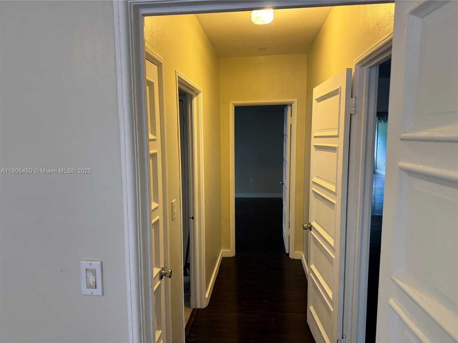 Small Image of 1339 FLAMINGO WAY, Miami Beach Number 5