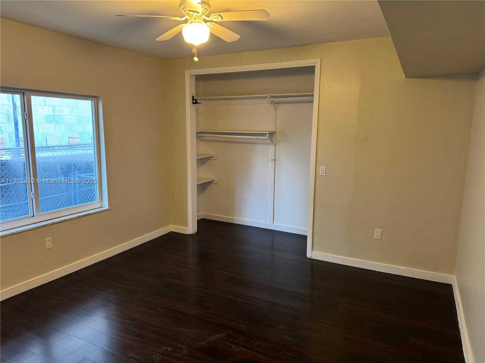 Small Image of 1339 FLAMINGO WAY, Miami Beach Number 7