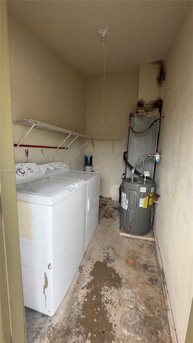 Small Image of 12240 SOUTH WEST 114TH TER #12240, Miami Number 13