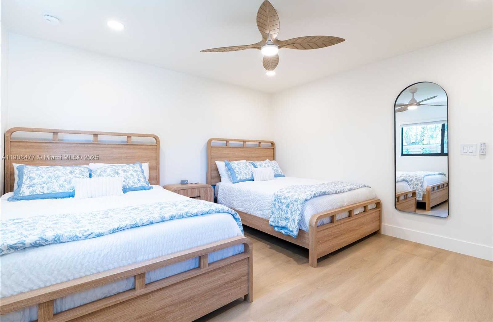 Small Image of 309 SOUTH RIVERSIDE DR, Pompano Beach Number 13