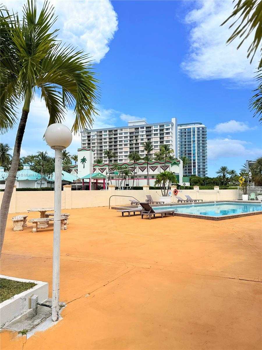 Small Image of 1780 79TH ST CSWY #C111, North Bay Village Number 17