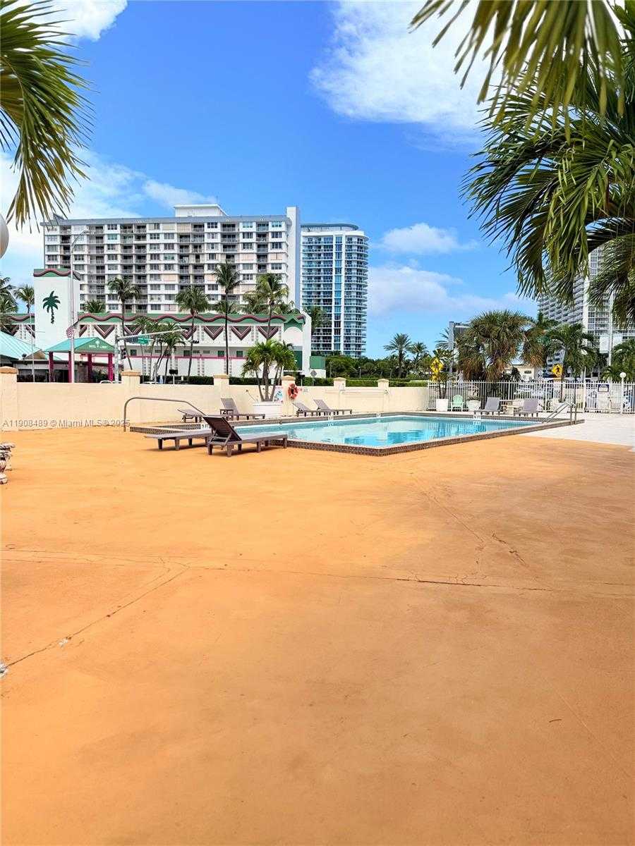 Small Image of 1780 79TH ST CSWY #C111, North Bay Village Number 18