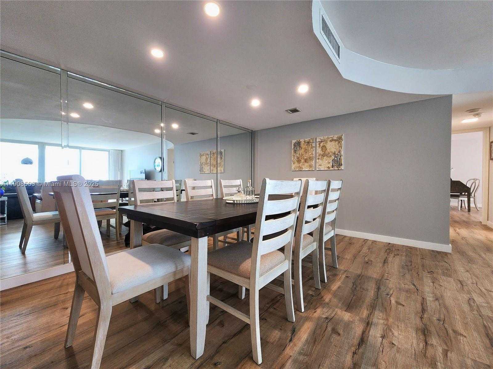 Small Image of 2751 SOUTH OCEAN DR #1406S, Hollywood Number 10