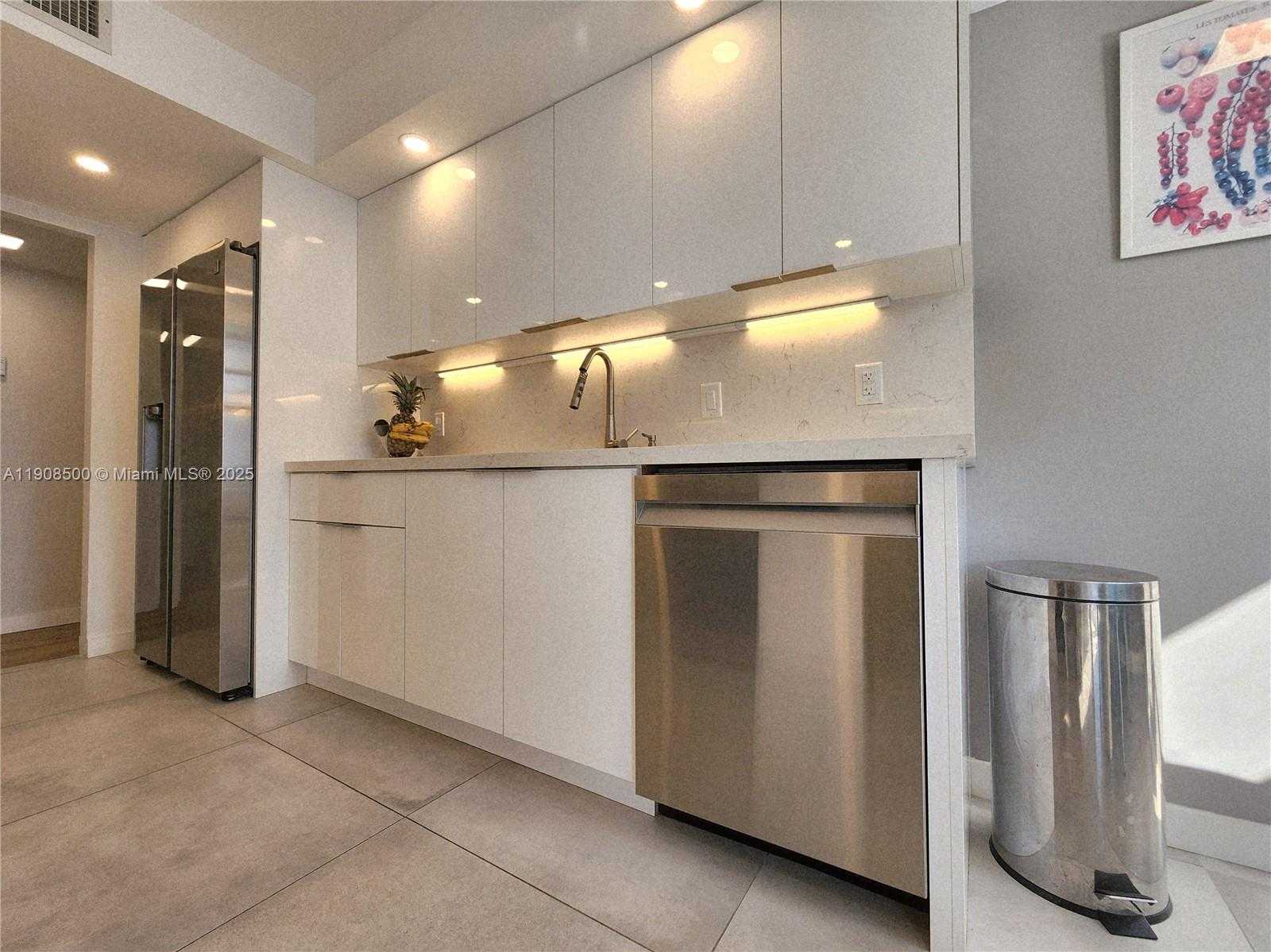 Small Image of 2751 SOUTH OCEAN DR #1406S, Hollywood Number 11