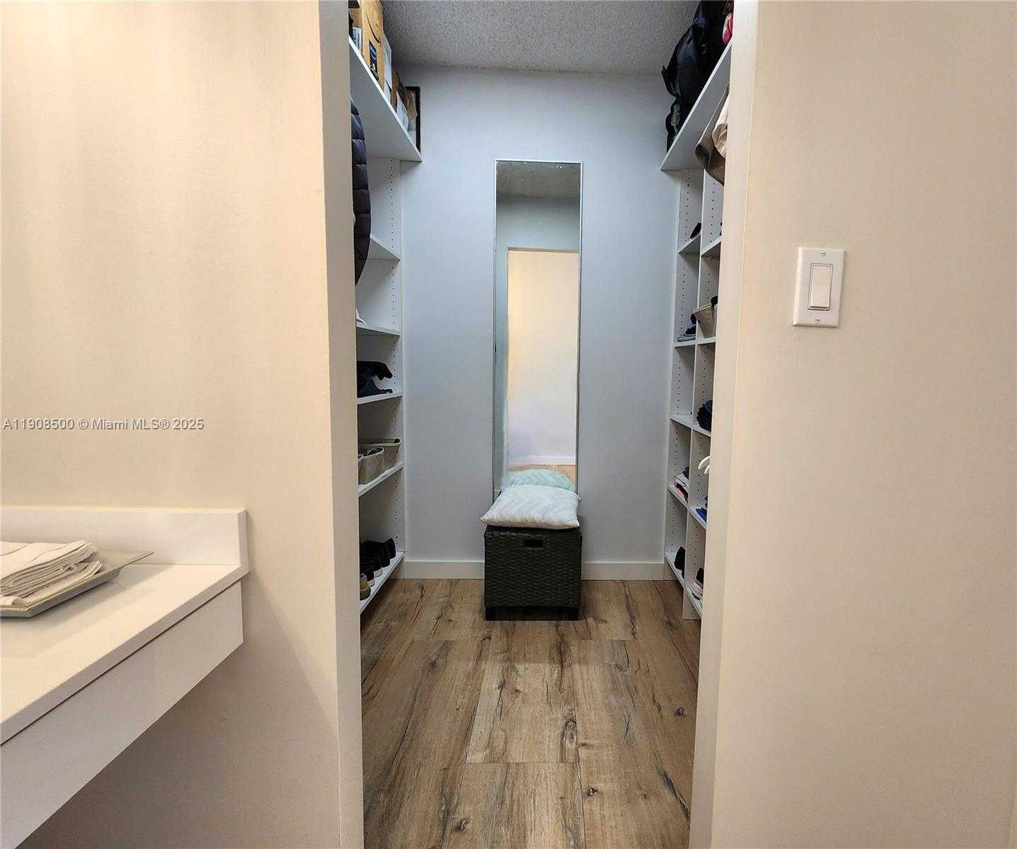 Small Image of 2751 SOUTH OCEAN DR #1406S, Hollywood Number 28