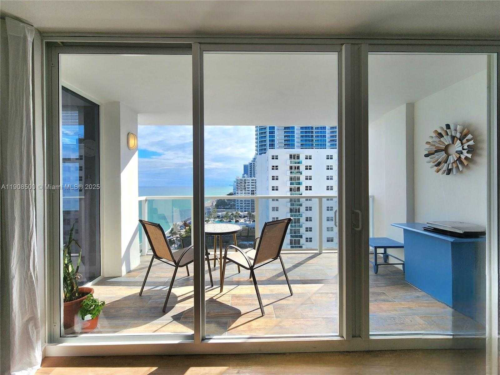 Small Image of 2751 SOUTH OCEAN DR #1406S, Hollywood Number 3