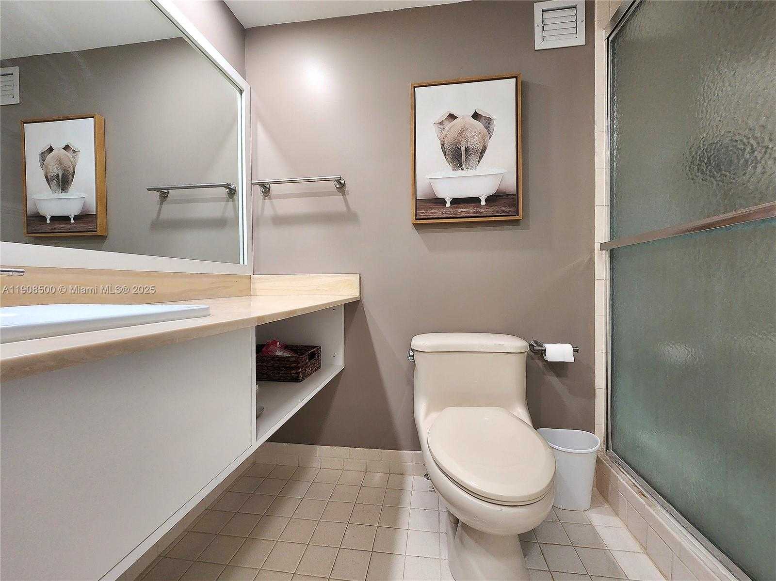 Small Image of 2751 SOUTH OCEAN DR #1406S, Hollywood Number 33