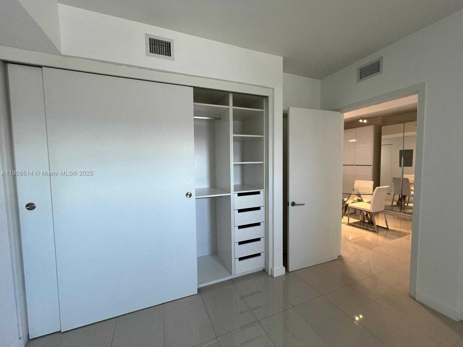 Small Image of 460 NORTH EAST 28TH ST #2203, Miami Number 9