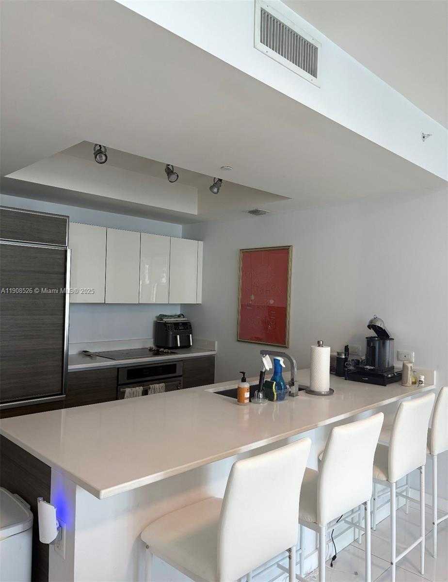 Small Image of 1100 SOUTH MIAMI AVE #2607, Miami Number 8