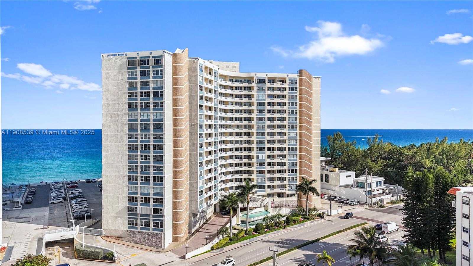 Small Image of 3180 SOUTH OCEAN DR #520, Hallandale Beach Number 15