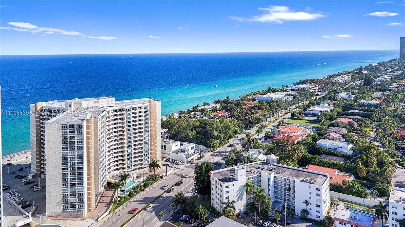Small Image of 3180 SOUTH OCEAN DR #520, Hallandale Beach Number 2