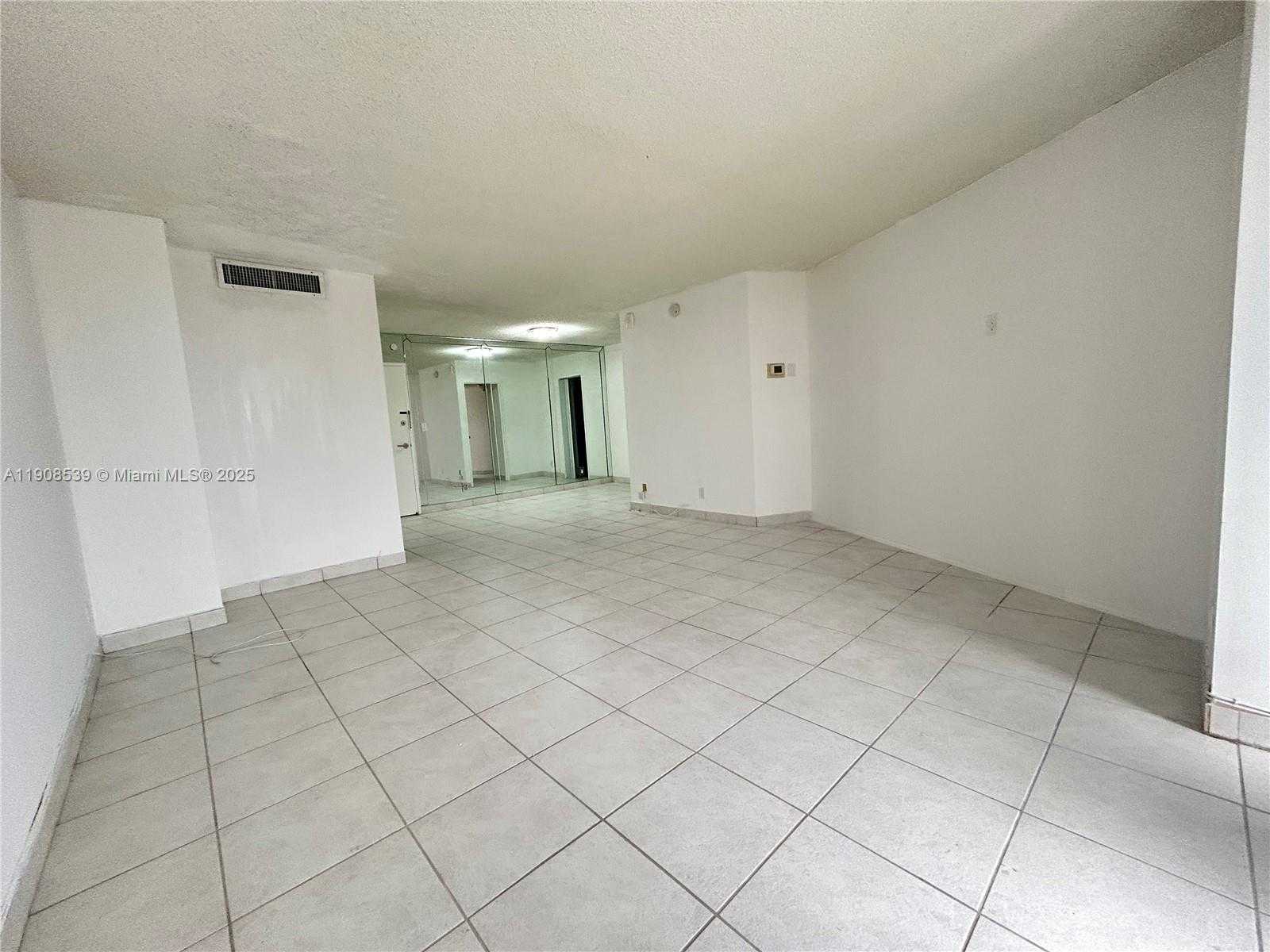 Small Image of 3180 SOUTH OCEAN DR #520, Hallandale Beach Number 9
