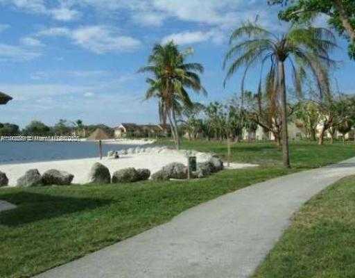 Small Image of 15315 SOUTH WEST 106TH TER #402, Miami Number 2