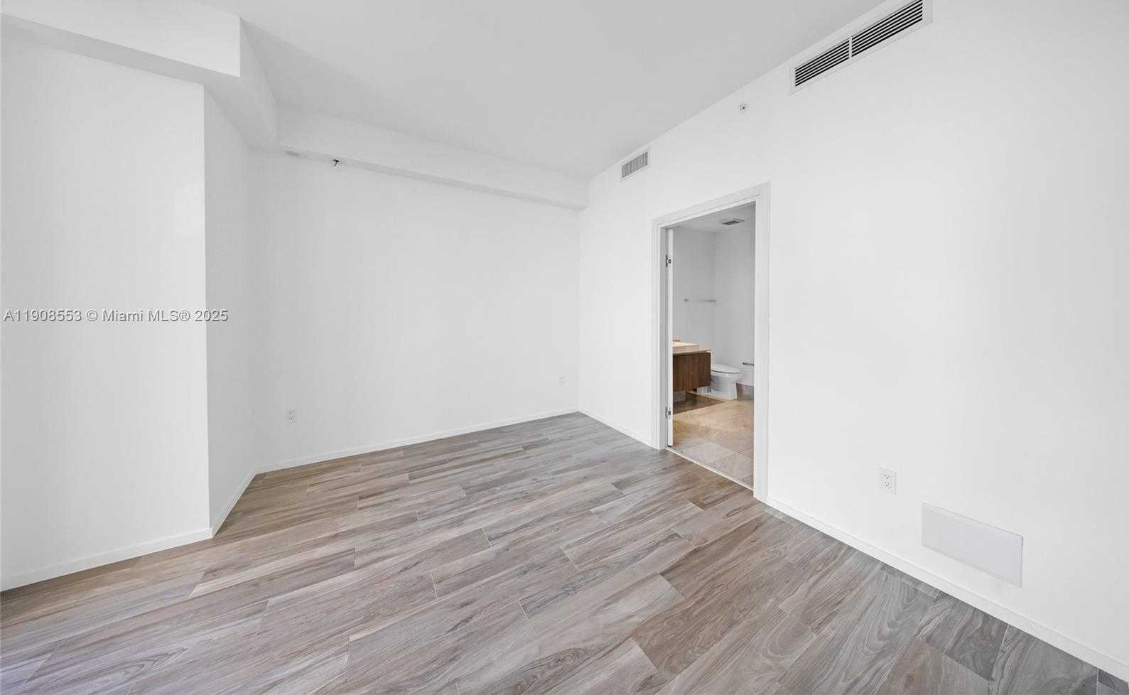 Small Image of 801 SOUTH MIAMI AVE #5204, Miami Number 13