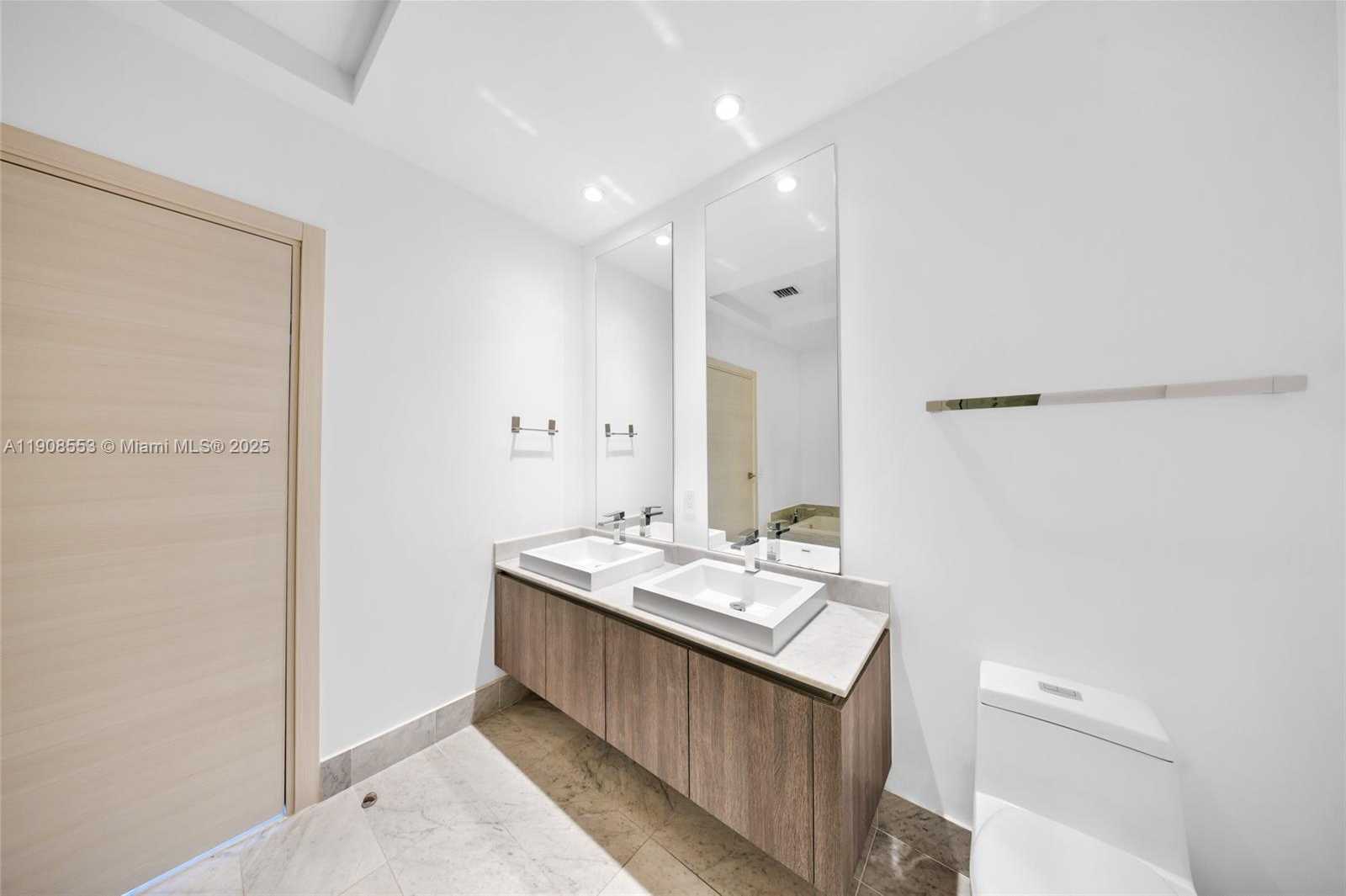 Small Image of 801 SOUTH MIAMI AVE #5204, Miami Number 15