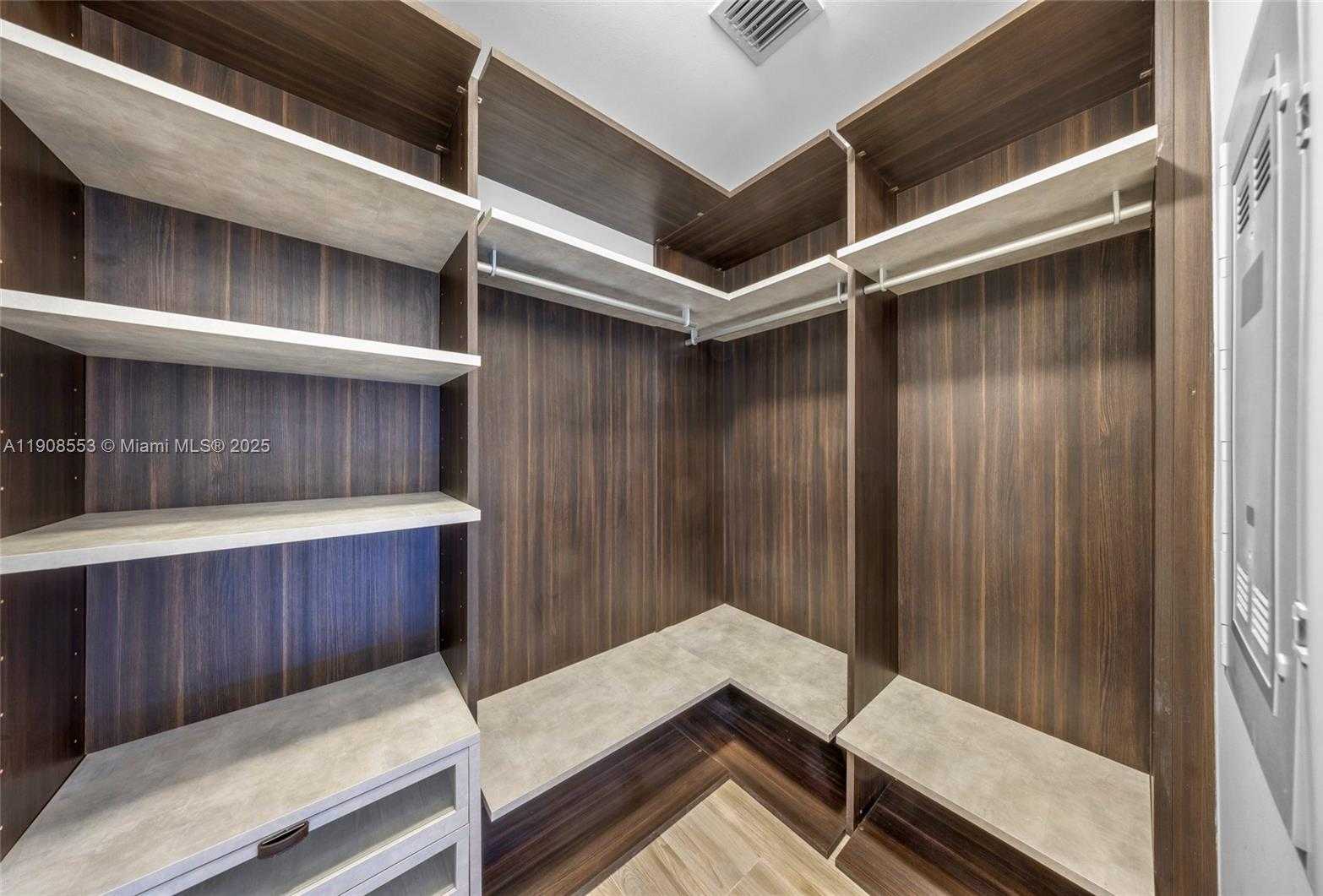 Small Image of 801 SOUTH MIAMI AVE #5204, Miami Number 16