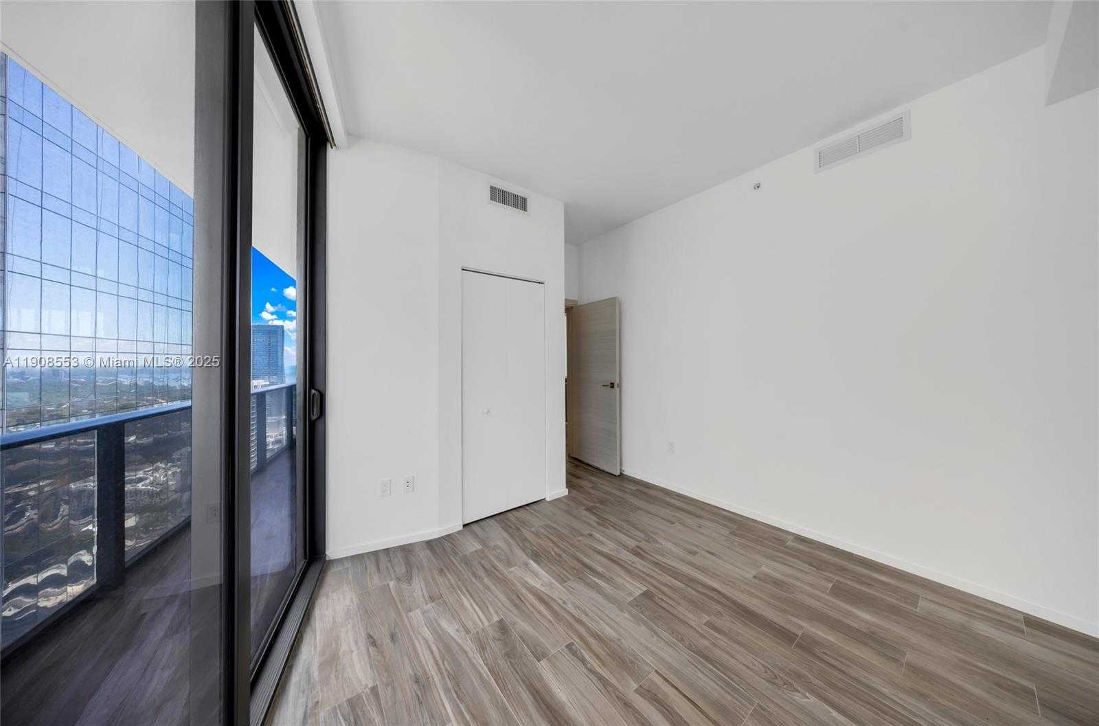 Small Image of 801 SOUTH MIAMI AVE #5204, Miami Number 19