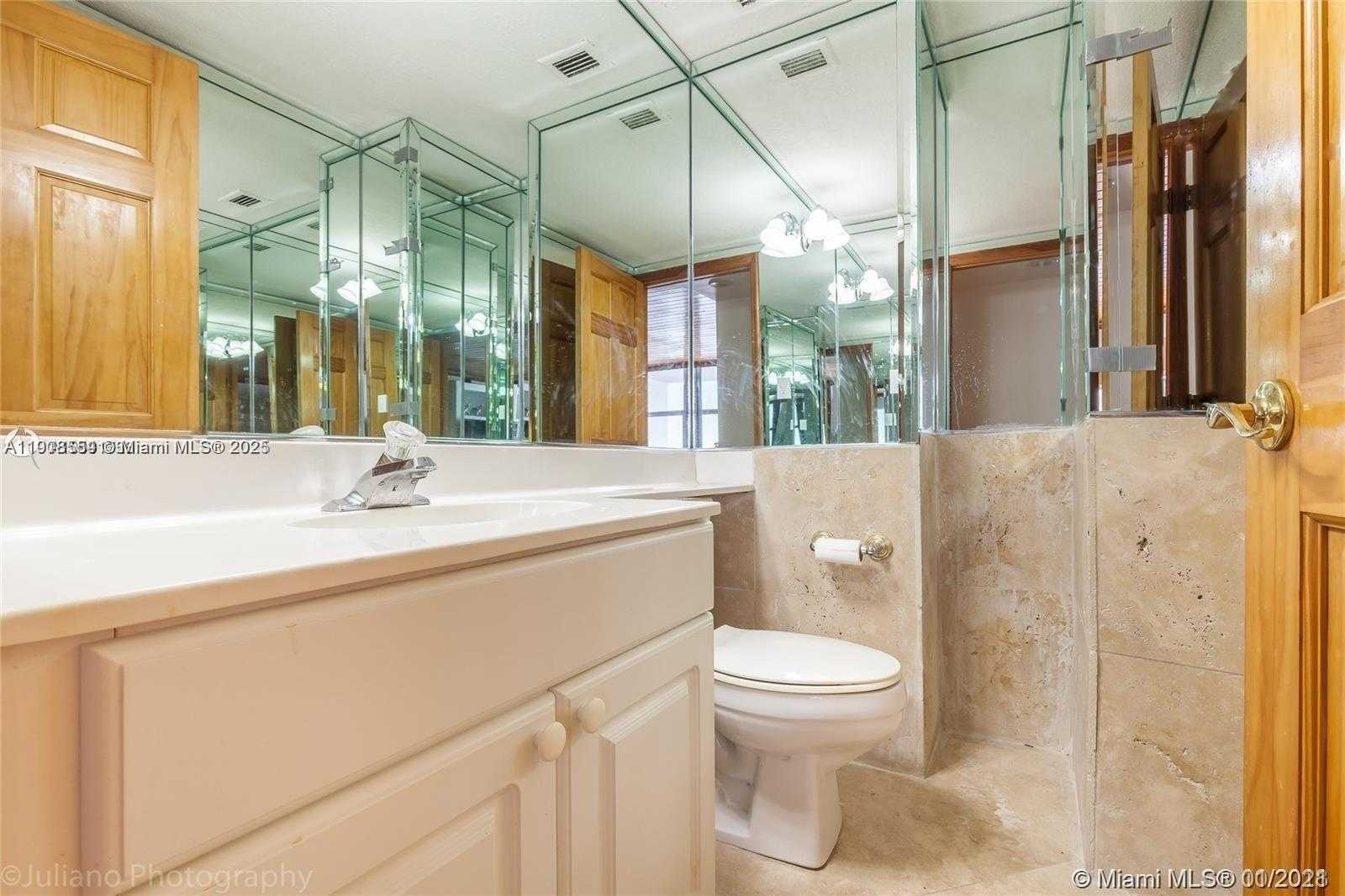 Small Image of 9225 COLLINS AVE #1006, Surfside Number 11