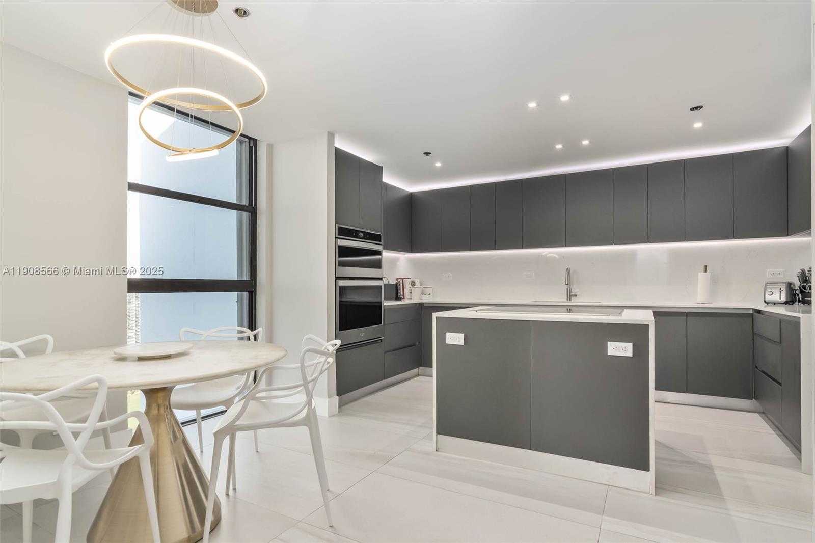 Small Image of 20355 NORTH EAST 34TH CT #2728, Aventura Number 10